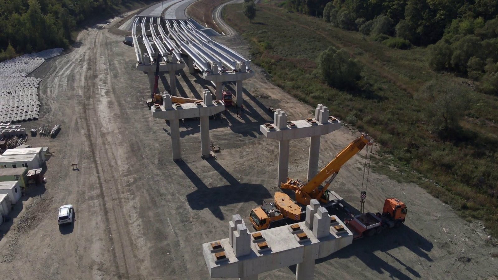 Montare grinzi la cel mai lung pasaj de pe Autostrada A1