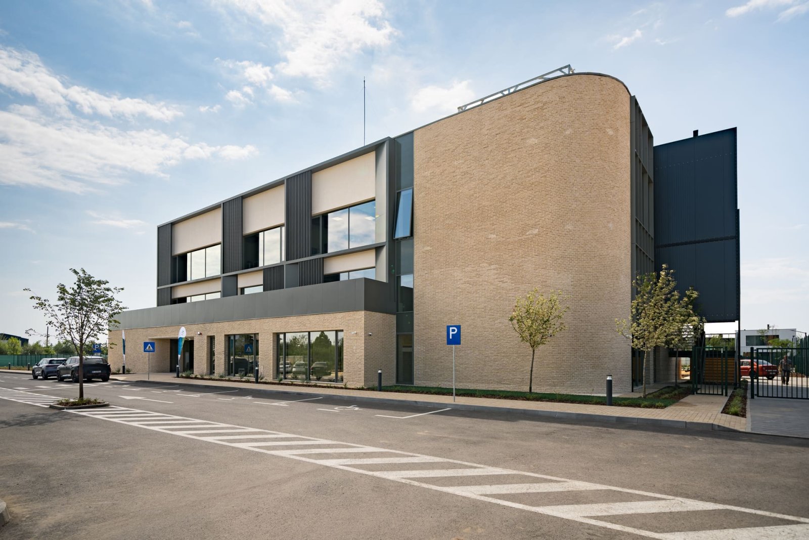 Inaugurarea primului campus școlar nZEB în apropierea Bucureștiului