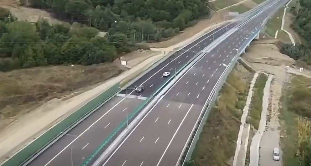 Deschiderea autostrăzii Sibiu-Pitești, Lotul 4, și blocaje pe loturile 2 și 3