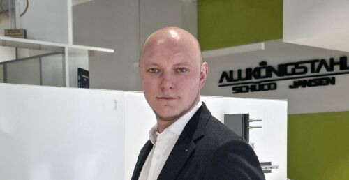 ALUKÖNIGSTAHL: Beneficiarii caută soluții complete pentru anvelopa clădirii