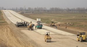 Infrastructura,  pe imprumut