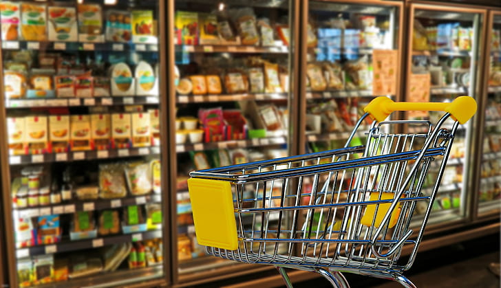 Afacerile din retail au crescut anul trecut
