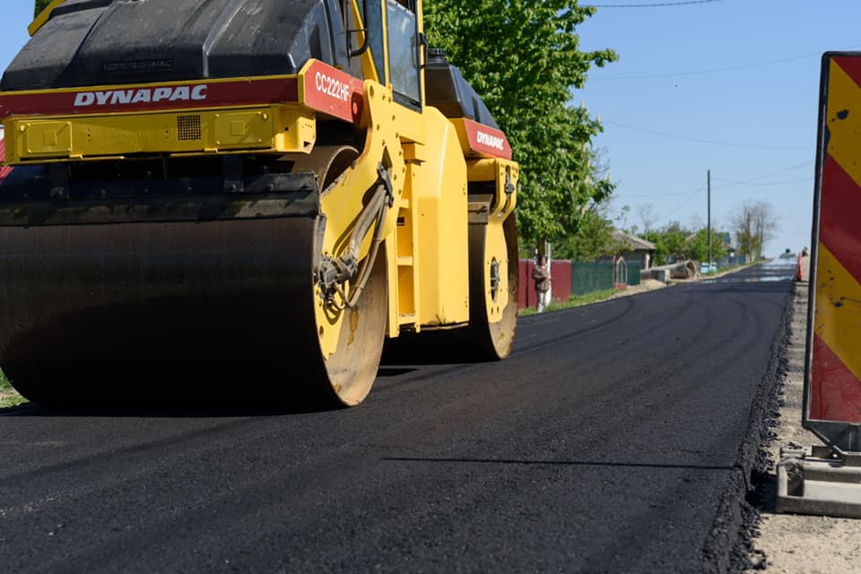 Mita de 200 mii lei pentru lucrari de modernizare drumuri