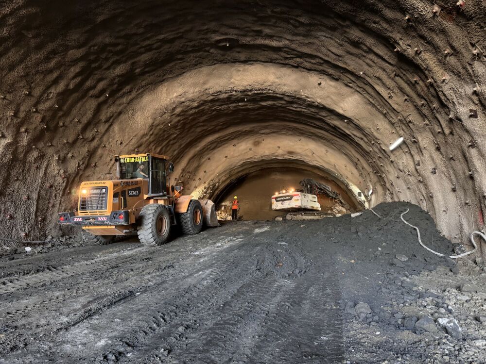 Lucrarile la tunelurile de pe A1 Margina – Holdea avanseaza intr-un ritm sustinut