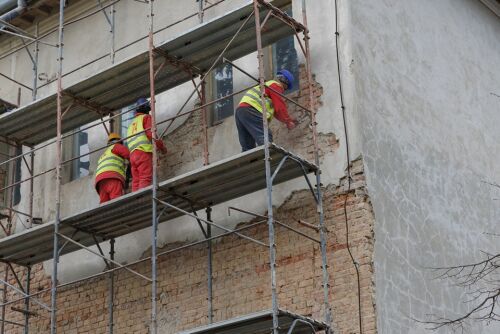 Reabilitarea blocurilor din Bucuresti: Trei Sectoare pregatesc lansarea lucrarilor