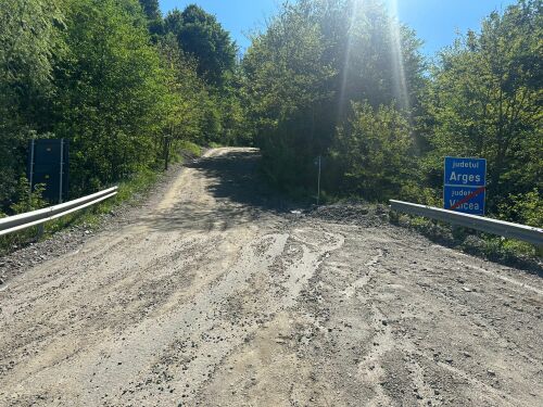 Incep lucrarile la drumul care leaga judetele Arges si Valcea