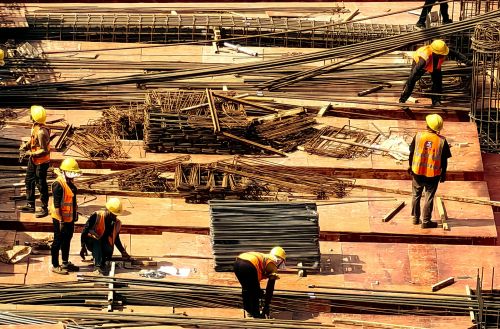 Mai putini lucratori straini vor veni in 2026, desi cererea s-a mentinut ridicata in sectorul constructiilor