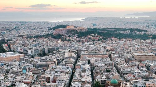 Locuirea este prea scumpa pentru 80% dintre greci  