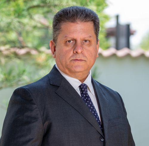 Antreprenorii din industrie incearca sa protejeze cat mai mult locurile de munca