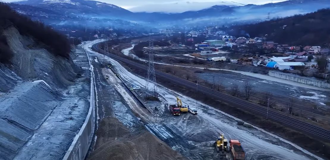 Constructorul Frasinul a ajuns la 70% stadiul lucrarilor pe Centura Comarnic