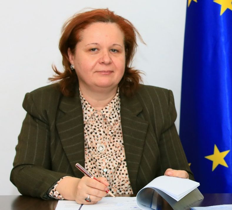 Contracte blocate de limitarea avansului la 30% si impunerea garantiei de avans