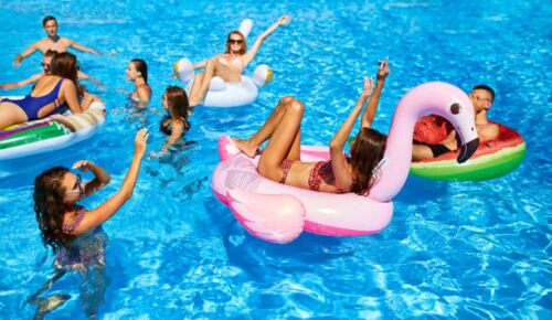 Resorturile turistice vor fi clasificate separat de hoteluri