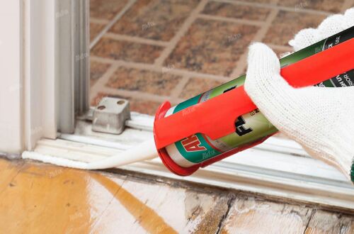 Sika AG vrea sa preia un producator de adezivi din Prahova