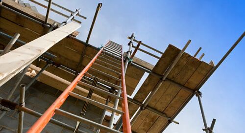 Proprietarii ar putea fi obligati sa isi consolideze cladirile