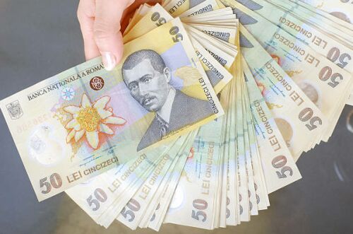 In primul trimestru, statul a cheltuit mai putin si a incasat mai mult decat anul trecut in aceeasi perioada